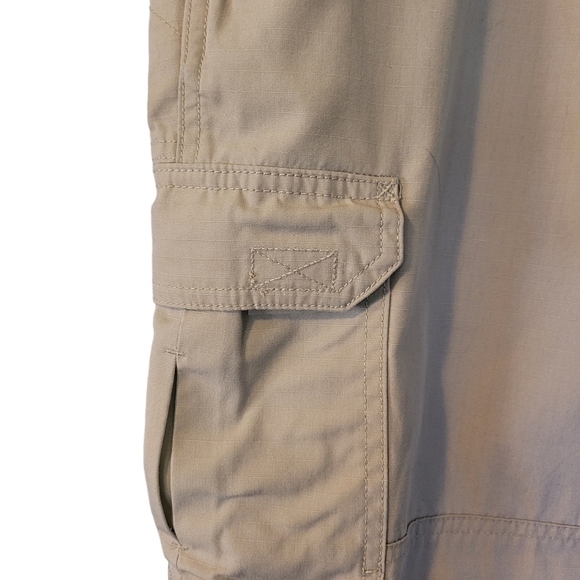NWOT 5.11 Tactical women's khaki cargo pants - 4 - Picture 3 of 10